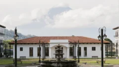Bridging Heritage and Modernity: ATELIER Oficina de Arquitectura Unveils the UMG Campus in Antigua Guatemala