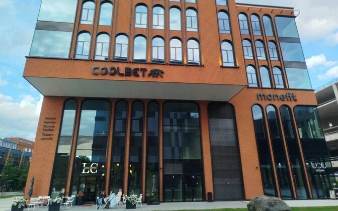 Estonian Online Gambling Operator Coolbet Prepares for Massive Restructuring as Over 130 Jobs at Risk in Tallinn