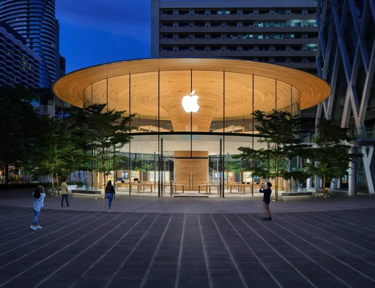 Learning from Capitalism: How Postmodern Architecture Became the Language of American Business