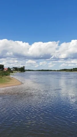 Uncertainty Looms Over Narva River Ferry Service as Vessel Regulatory Dispute Threatens Future Operations